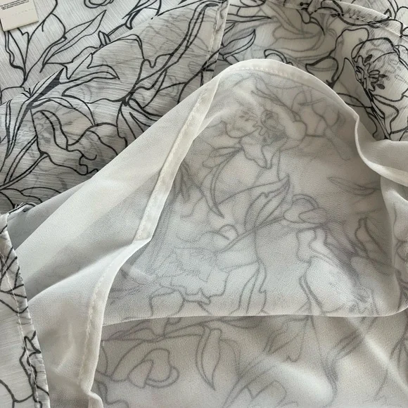 T Tahari Floral Cap Sleeve Top - Black and White Polyester, Women’s Size Large - Picture 12 of 16
